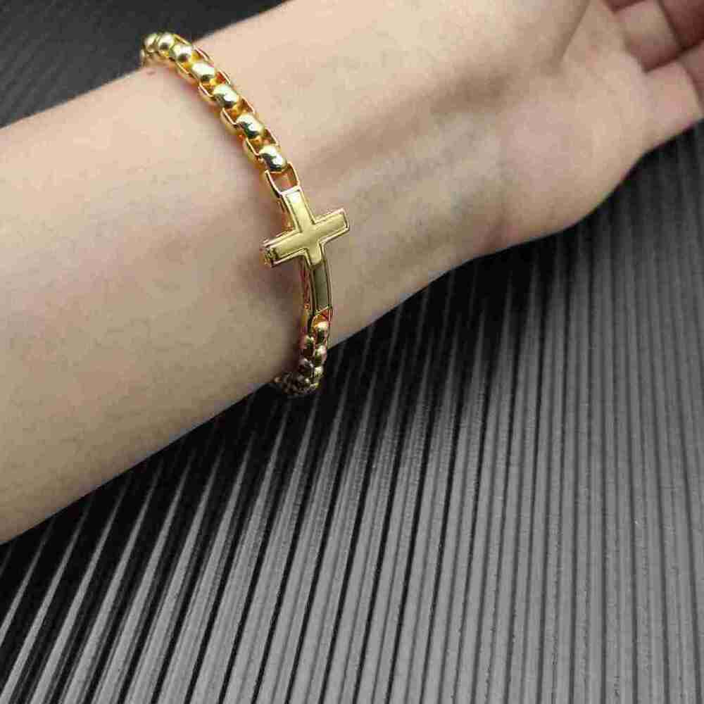 David Yurman Gold Box Chain Cross Link Bracelet Includes Brand Dust Bag - Picture 3 of 5